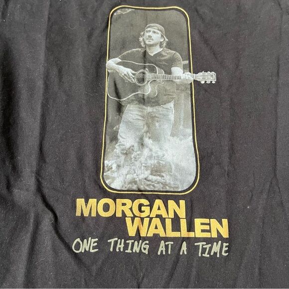 Morgan Wallen Men's Medium One Thing At A Time Tour T-shirt - Picture 2 of 6
